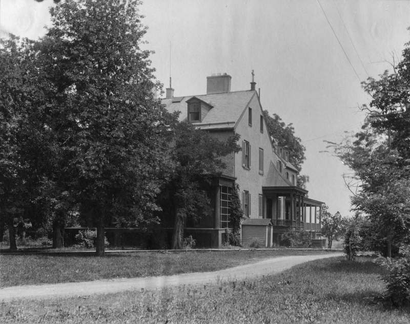 8inchKeanePaulistCollege_1896.jpg