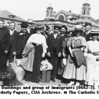 Ellis Island Group of Immigrants 0662-3.gif