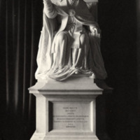 Statue of pope Leo ca 1896.jpg